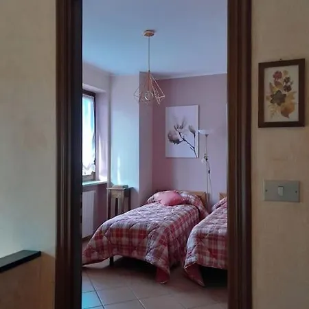 Casa Vacanze Le Tre Sorelle Torre Pellice Exterior photo
